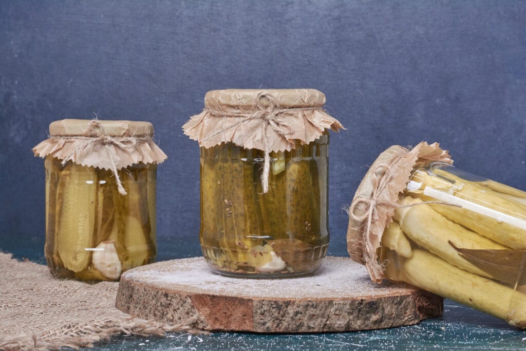 WHY GLASS JARS ARE IDEAL FOR KERALA PICKLES 